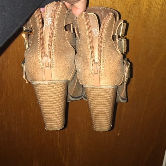 Booties - Picture 4 of 4